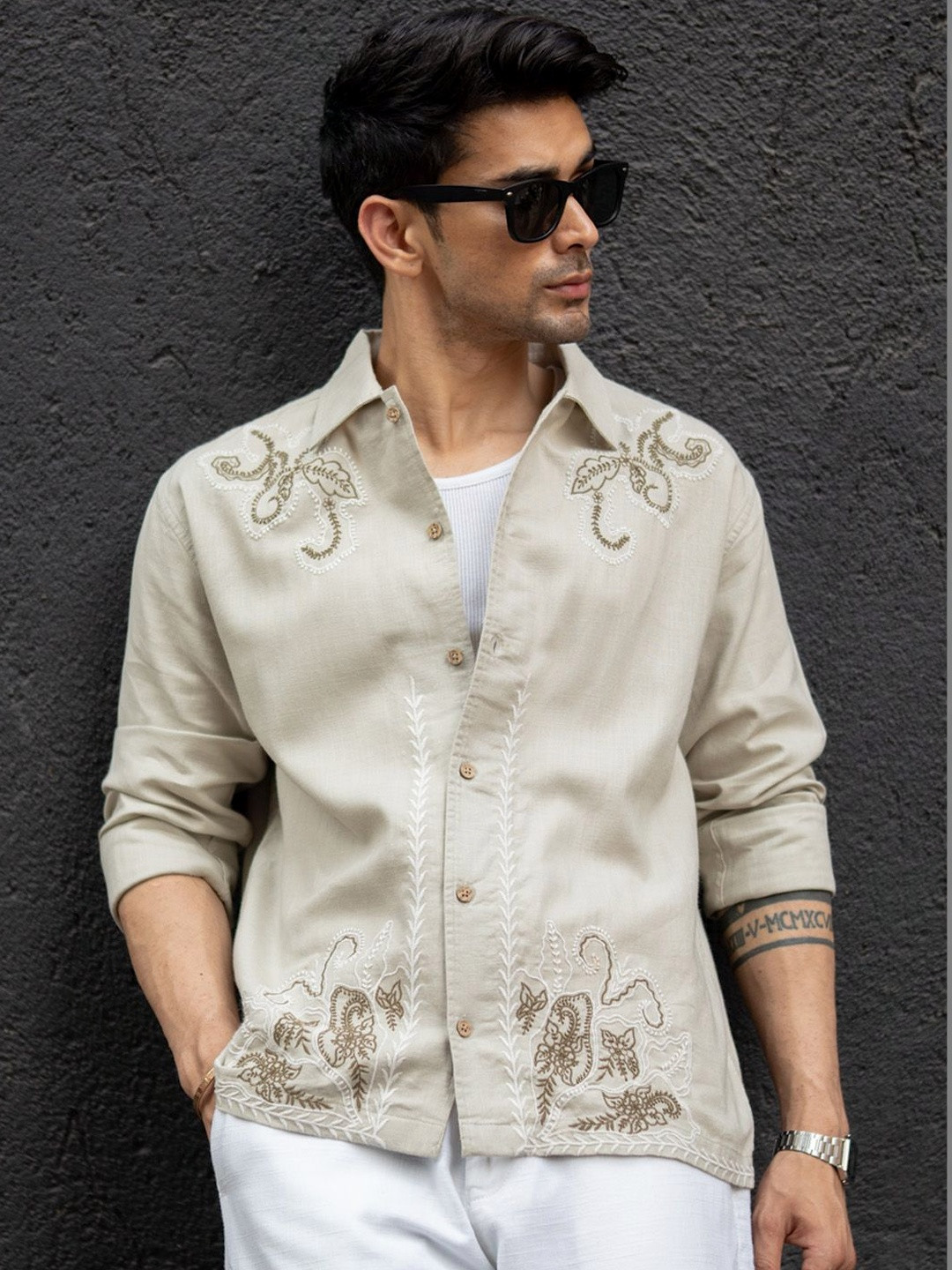 N-49 Powerlook Sand Embroidered Spread-Collar Shirt