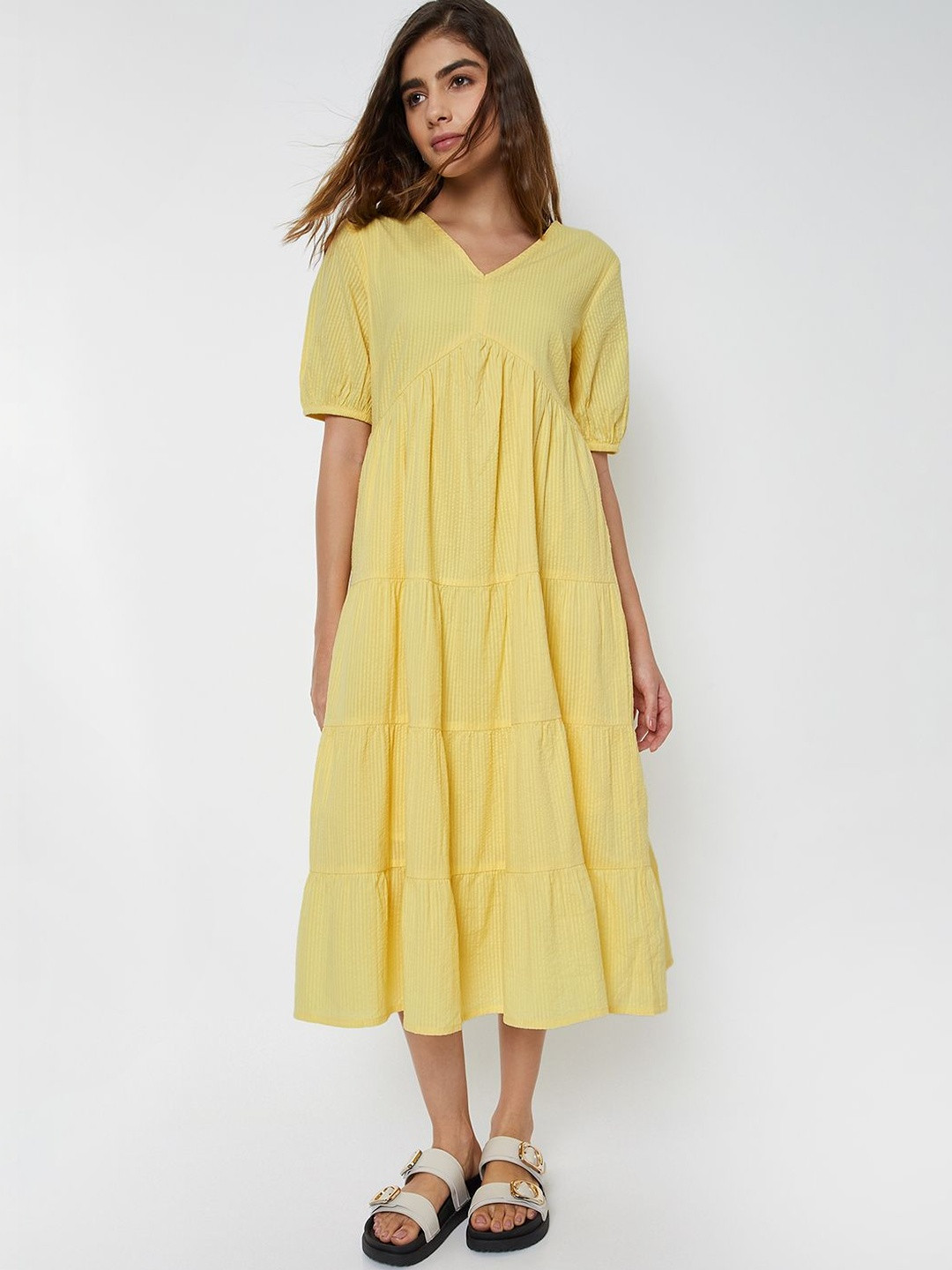 Y-34 max Fit-Flare butter-yellow V-neck tiered midi L